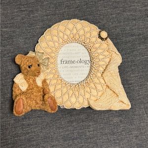 Pearl Bear Picture Frame